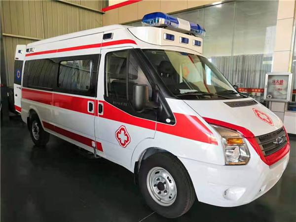 盐源县福特V362救护车